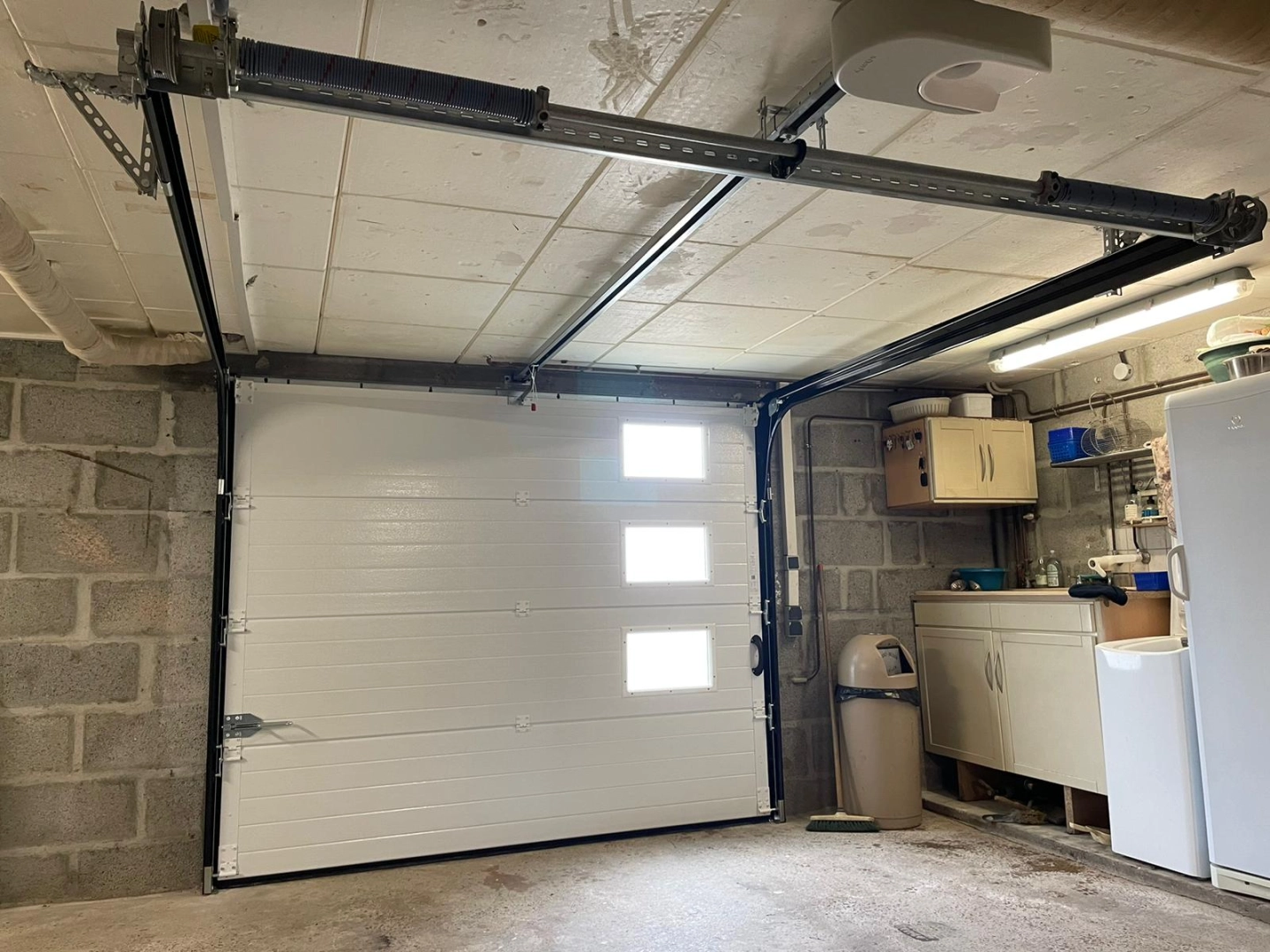 Une porte de garage sur mesure pour chaque maison avec Logikinov - La porte de garage sectionnelle, un atout pour votre...