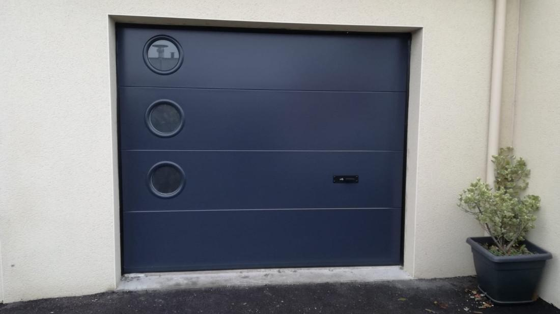 Porte de garage sectionnelle plafond - C’est quoi une porte de garage sectionnelle ?