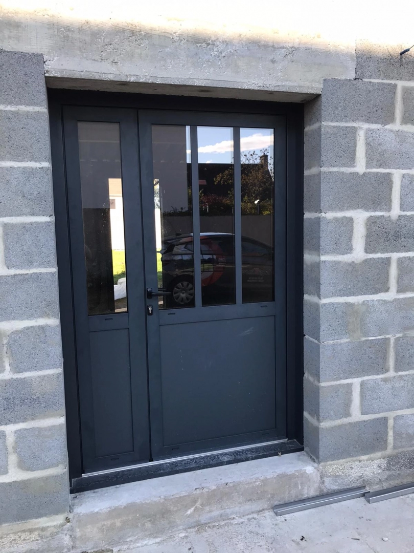 Porte fenêtre aluminium - Quelle autorisation pour transformer une fenêtre en porte-fenêtre ?