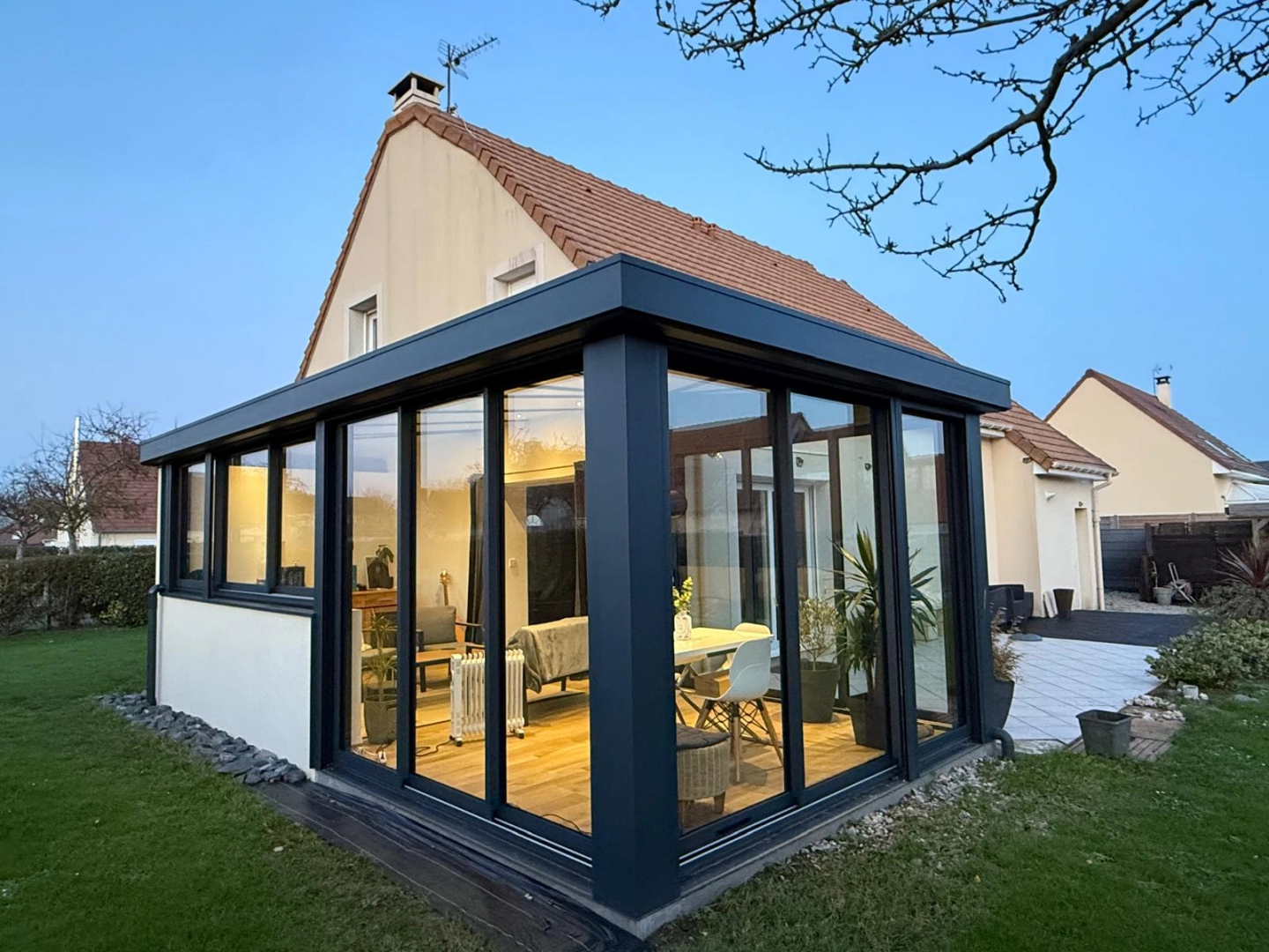 Une véranda sur-mesure aluminium en Normandie