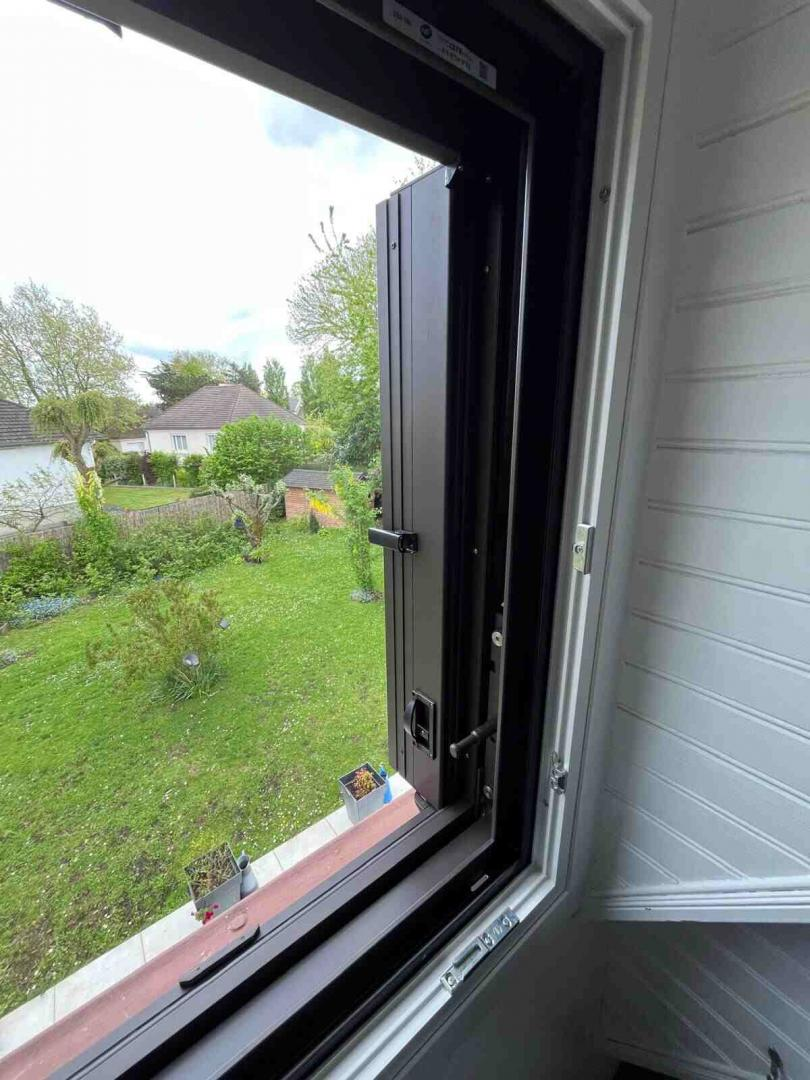 Vente et pose de volets persiennes en Normandie