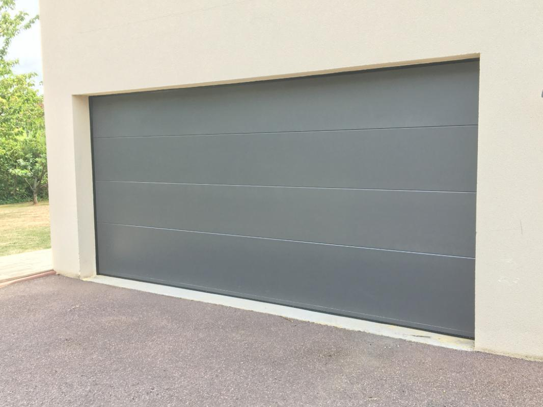 Porte de garage sectionnelle en Normandie