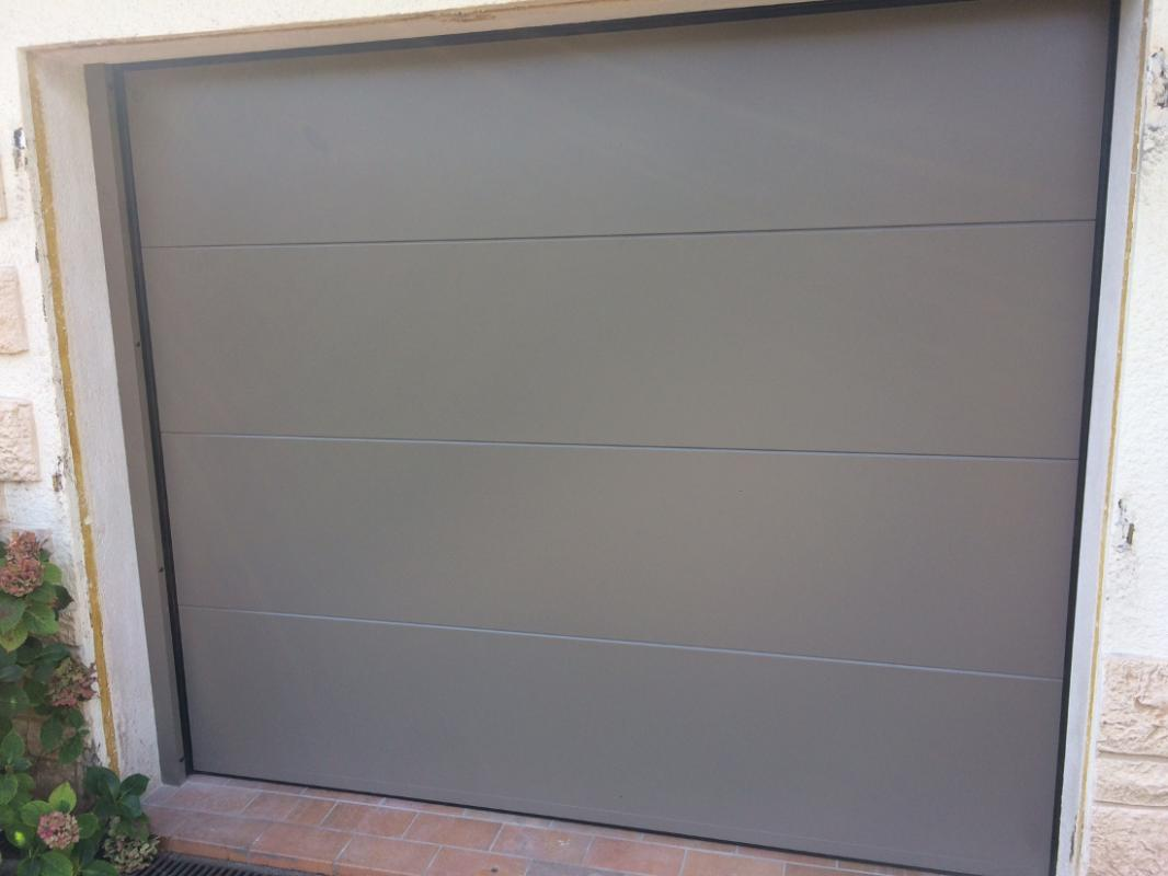 Porte de garage sectionnelle en Normandie