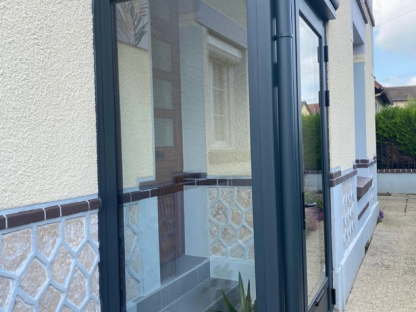 Aménagement d’un SAS d’entrée à Caen