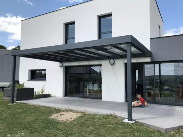 Création d'une pergola toit plat vitré à Caen, Calvados