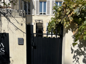 porte d'entrée mixte à Caen