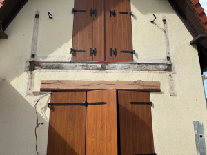 Retrait du balcon en bois près de Caen