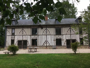Pose de fenêtres en alu et bois à Deauville