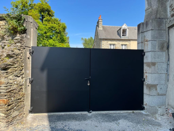 Installation d’un portail et d’une porte d’entrée