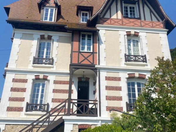 Installation de 19 fenêtres en bois près d’Honfleur