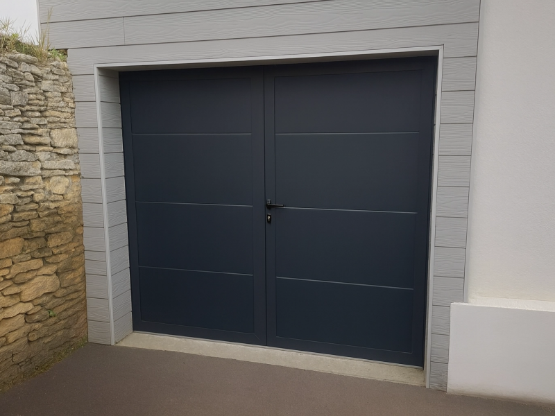 Mise en place d’une porte de garage battante Aludoor près de Caen