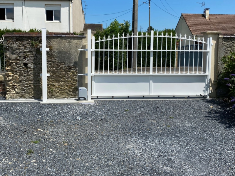 Pose d’un portail Kostüm près de Bayeux