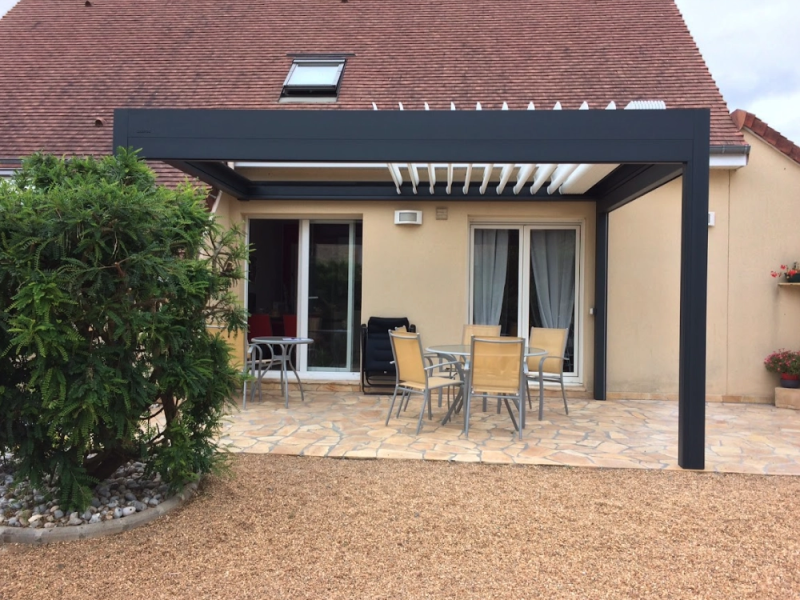 Profitez de votre extérieur avec une Pergola à lames orientables et rétractables - Caen - Calvados